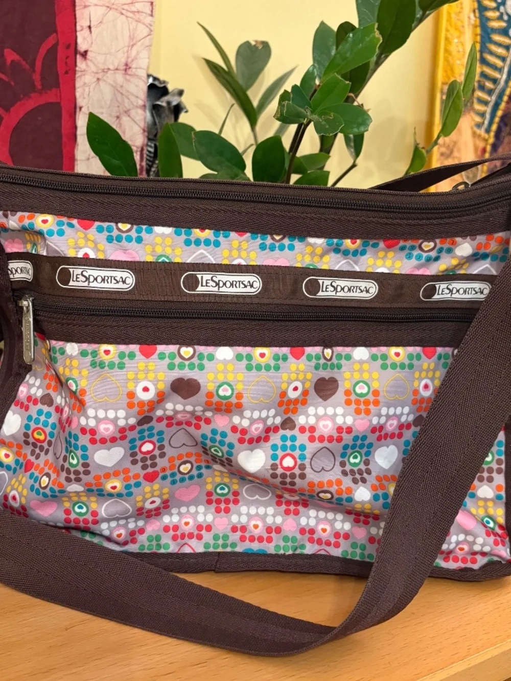 NWOT Le Sportsac Deluxe Everyday Bag Crossbody Tote Expandable Hearts Dots RARE